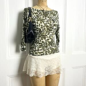 Inc leopard print batwing 3/4th sleeve top with green/yellow hues Y2K 2000’s XS